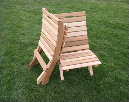 Red Cedar Traveling Style Folding Chair